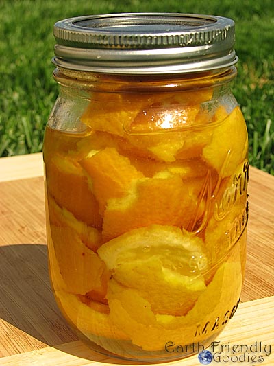 How to Make All-Natural Orange Vinegar for Cleaning